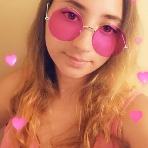 Meet your Posher, Marsha